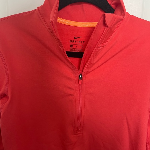 Nike Women’s Dri-fit Sweater - Picture 4 of 5